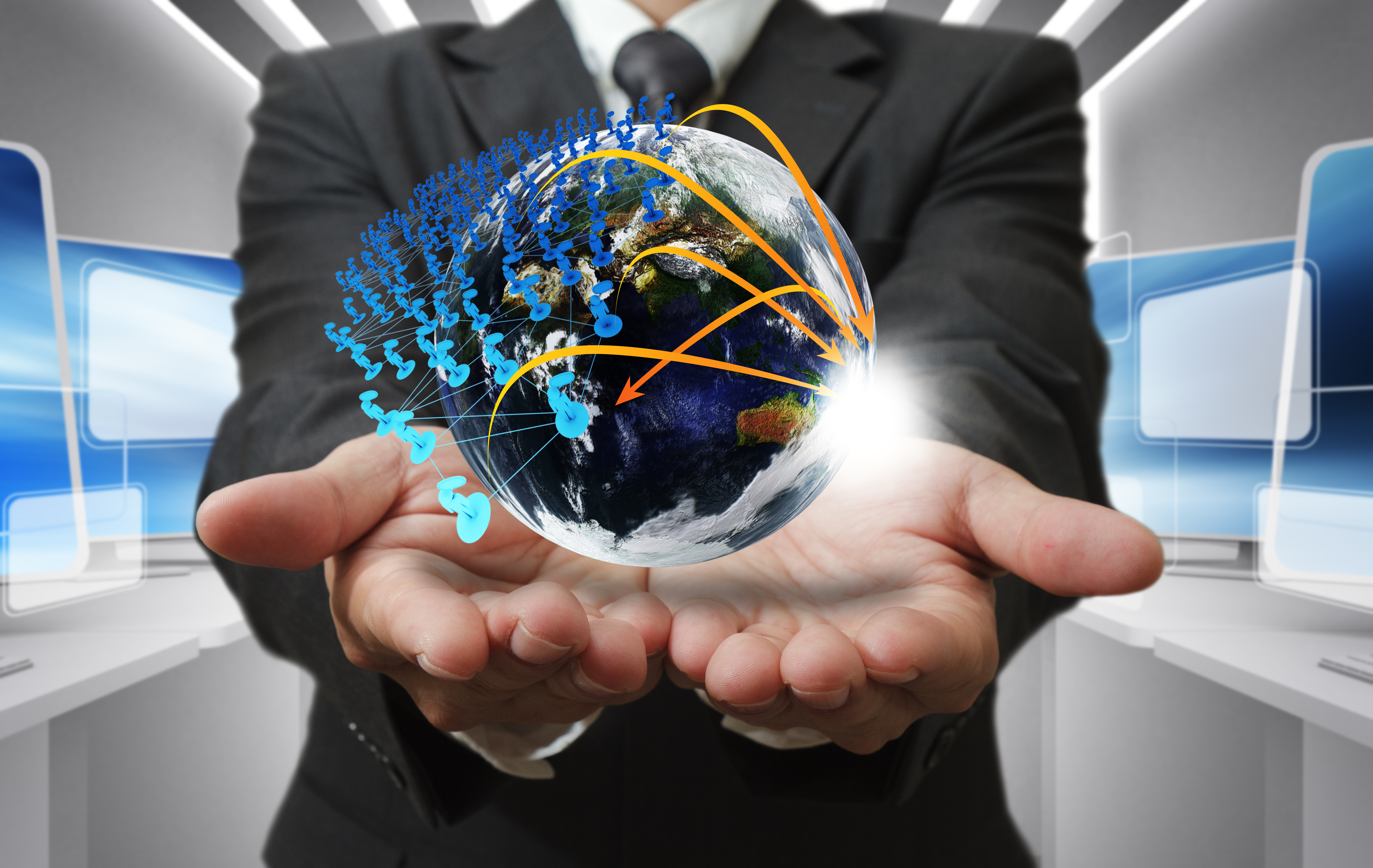 Сферы информационного бизнеса. Человек с глобусом. Современные технологии. Мировая сеть интернет. Информационные технологии в бизнесе.